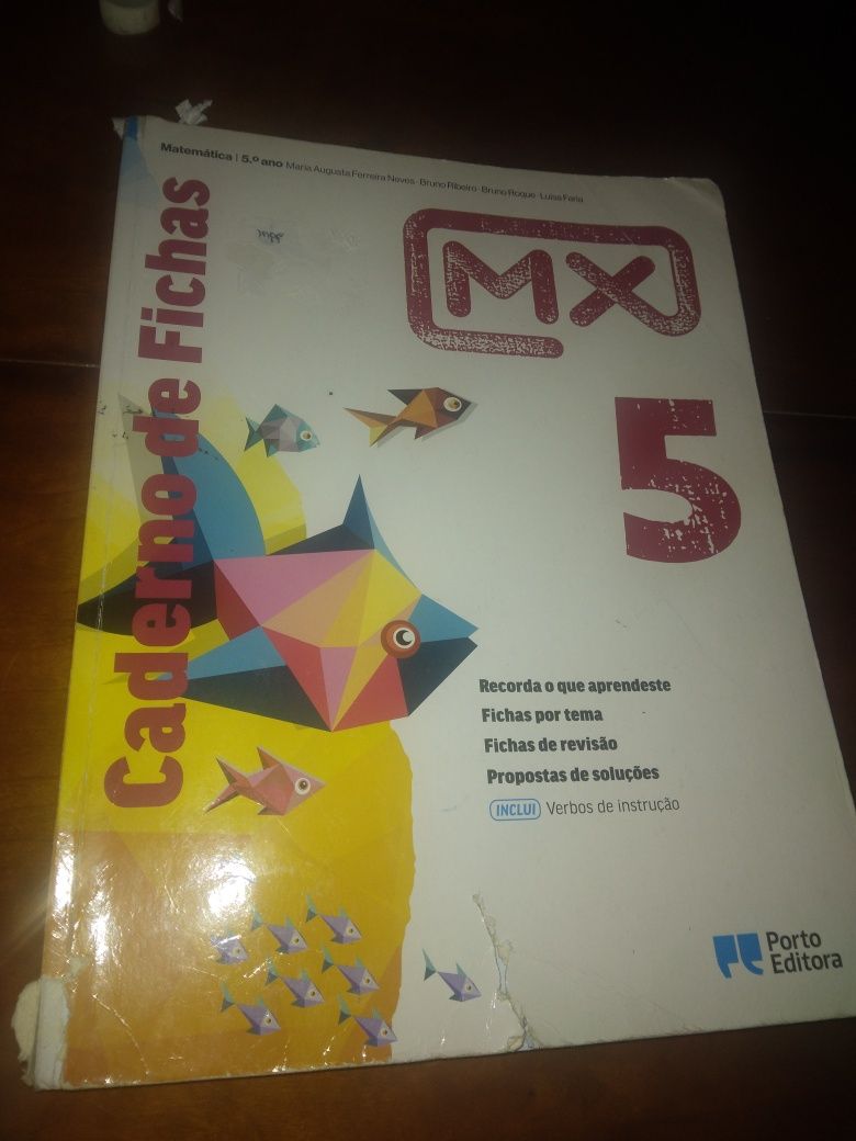 Vendo livros de actividades 5 ano