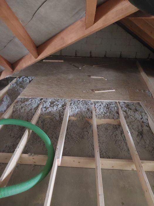 Ocieplanie, docieplanie celulozą, naprawy izolacji poddaszy