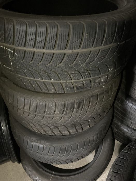 Opony zimowe imperial 295/35/21 jak nowe