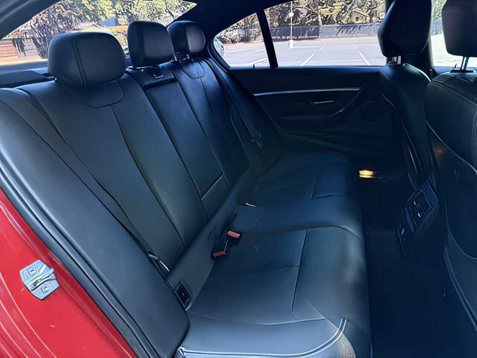 BMW 3 Series      2016