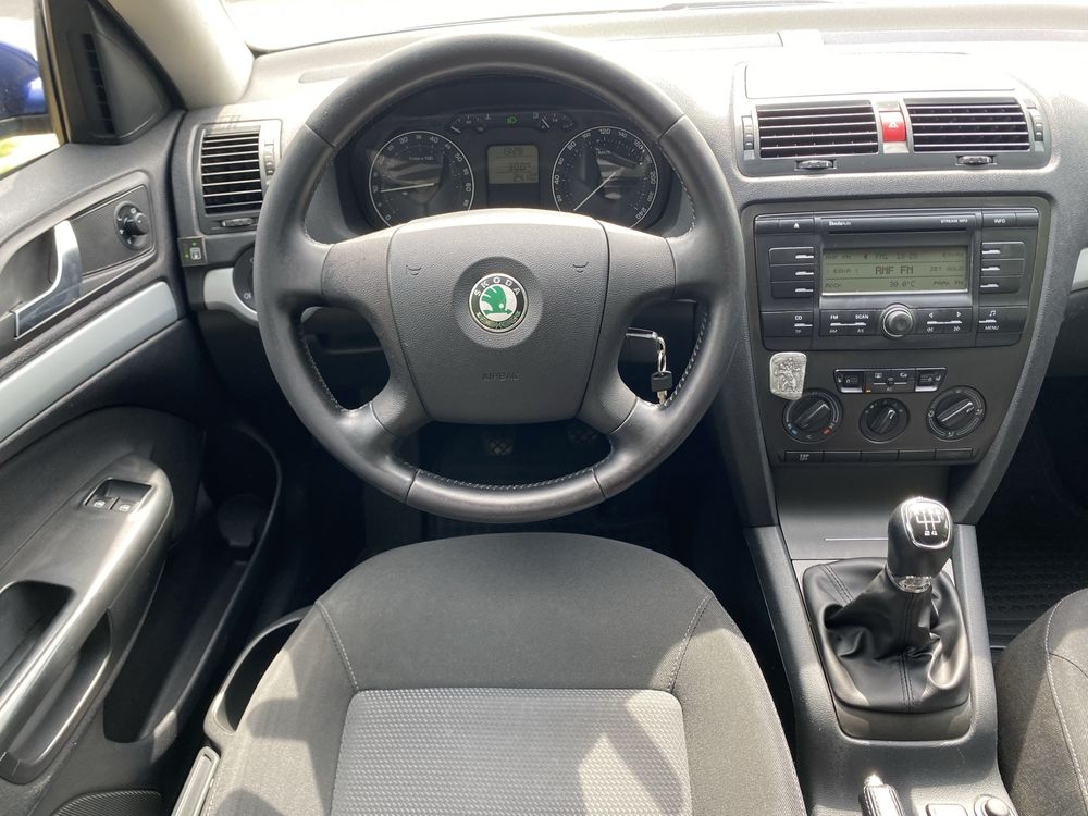 Zadbana Skoda Octavia 1.6 MPI z gazem LPG 2008 rok klimatyzacja kombi