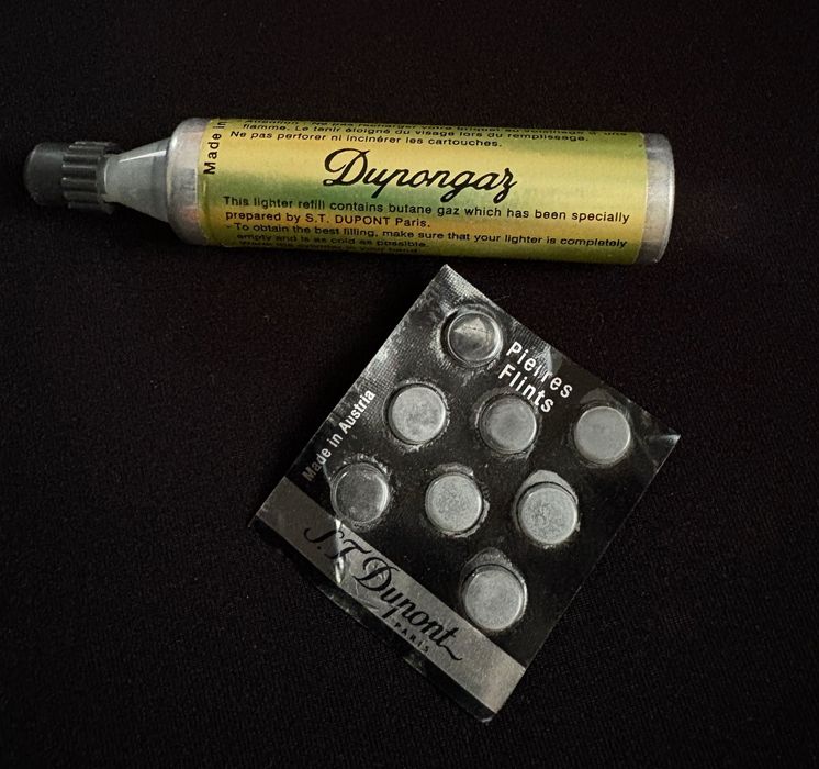 ST Dupont Briquet Ligne 1, Petite Model Argent, The Wall