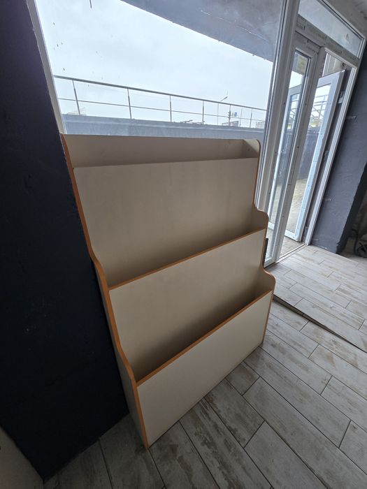 Мебель под обои.