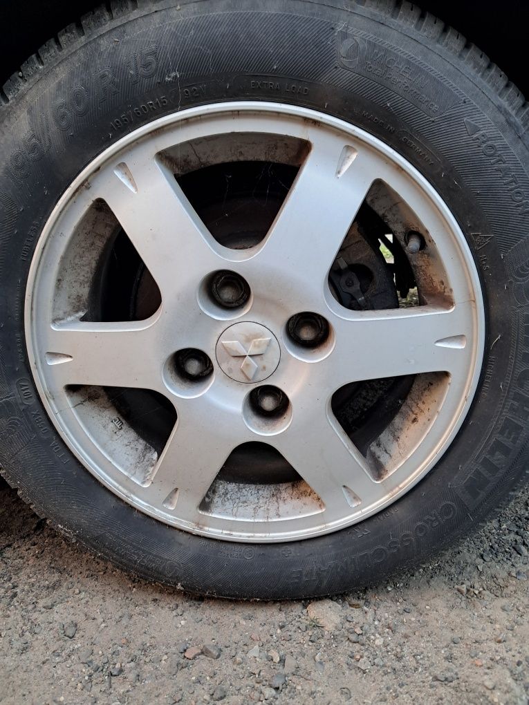 Felgi aluminiowe komplet 4szt Mitsubishi Lancer ET 46 15X6JJ 4X114.3