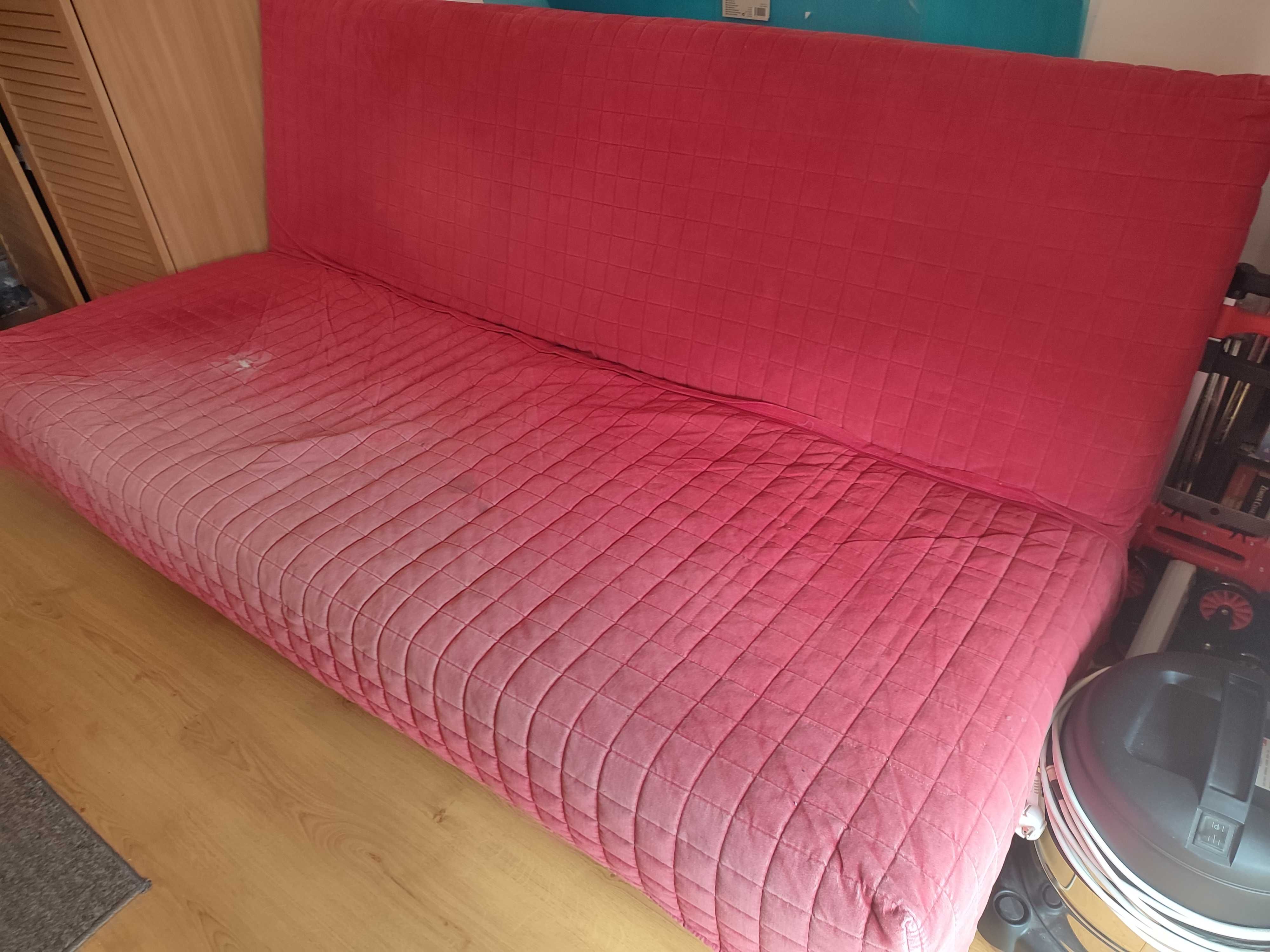 Sofa rozkładana IKEA Beddinge 140 x 200 z pojemnikiem na pościel.