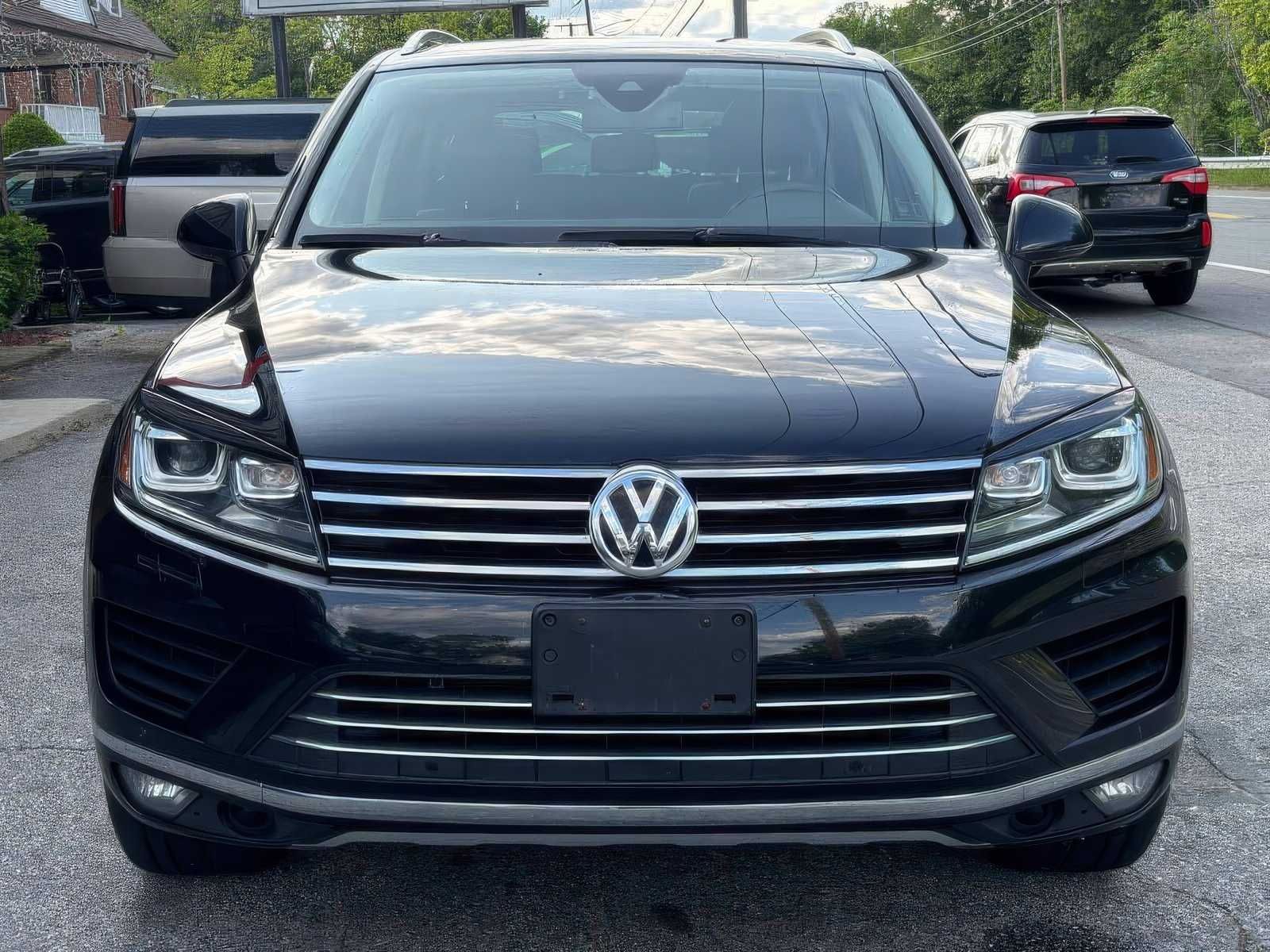 2016 Volkswagen Touareg VR6 Lux