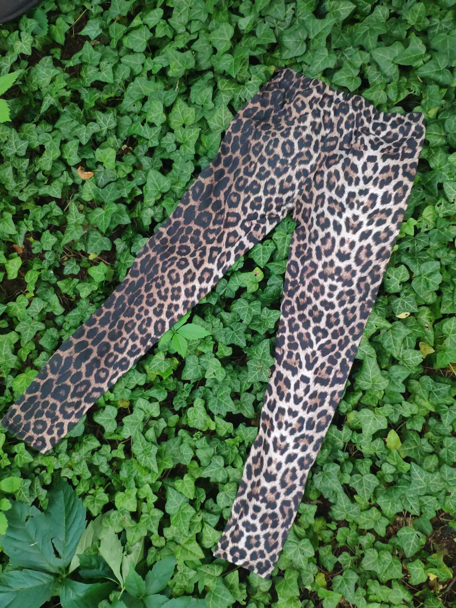 Legginsy 7/8 w panterkę z wysokim stanem S panterka