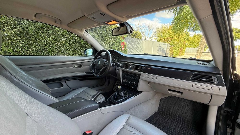 Vendo Bmw 320d Coupe - Diesel - 177cv - LER ANÚNCIO