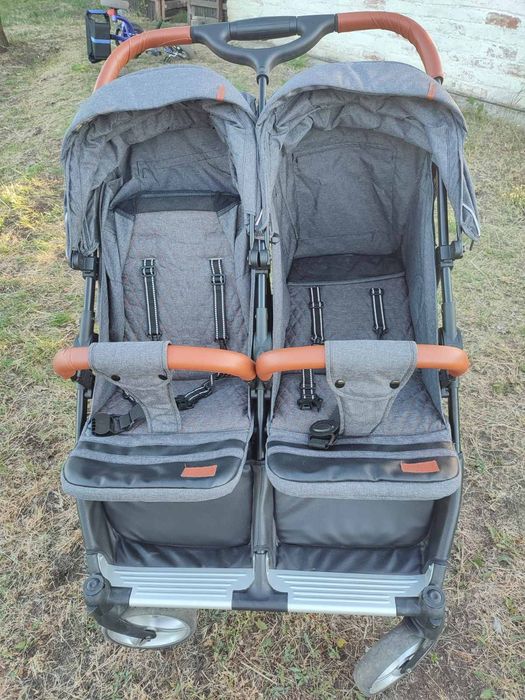 Візок (коляска) для двійні