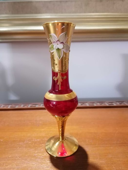 Delicada Jarra assinada, em Vidro Murano