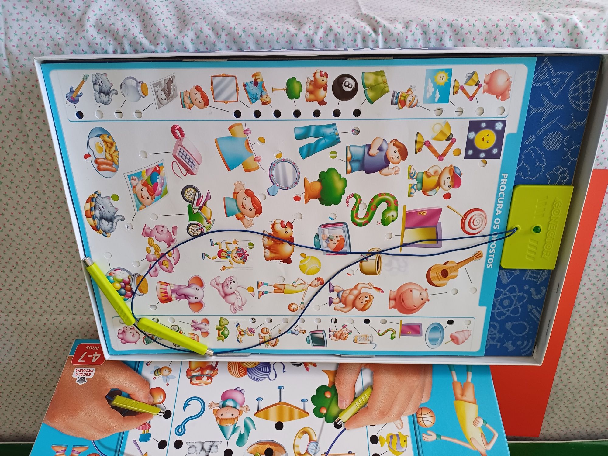 Jogo novo. Conector apenas 5 euros.