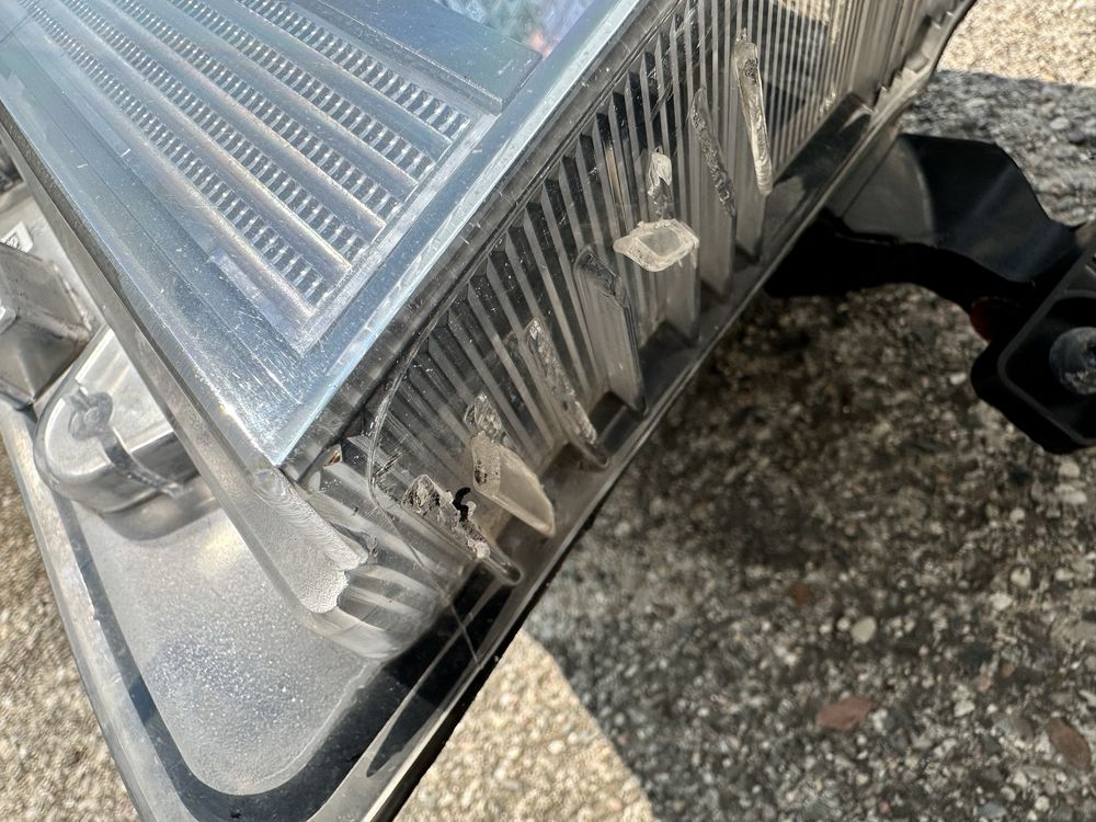 Reflektor przedni prawy VW Crafter man tge