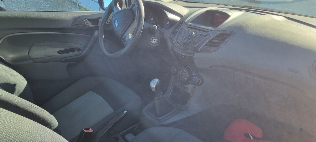 Ford Fiesta comercial