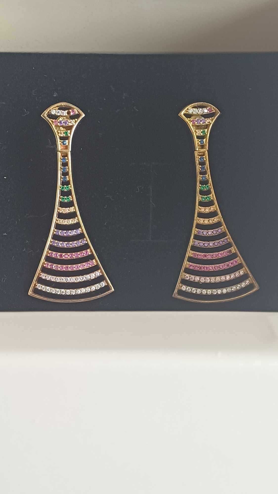 Conjunto de colar e brincos