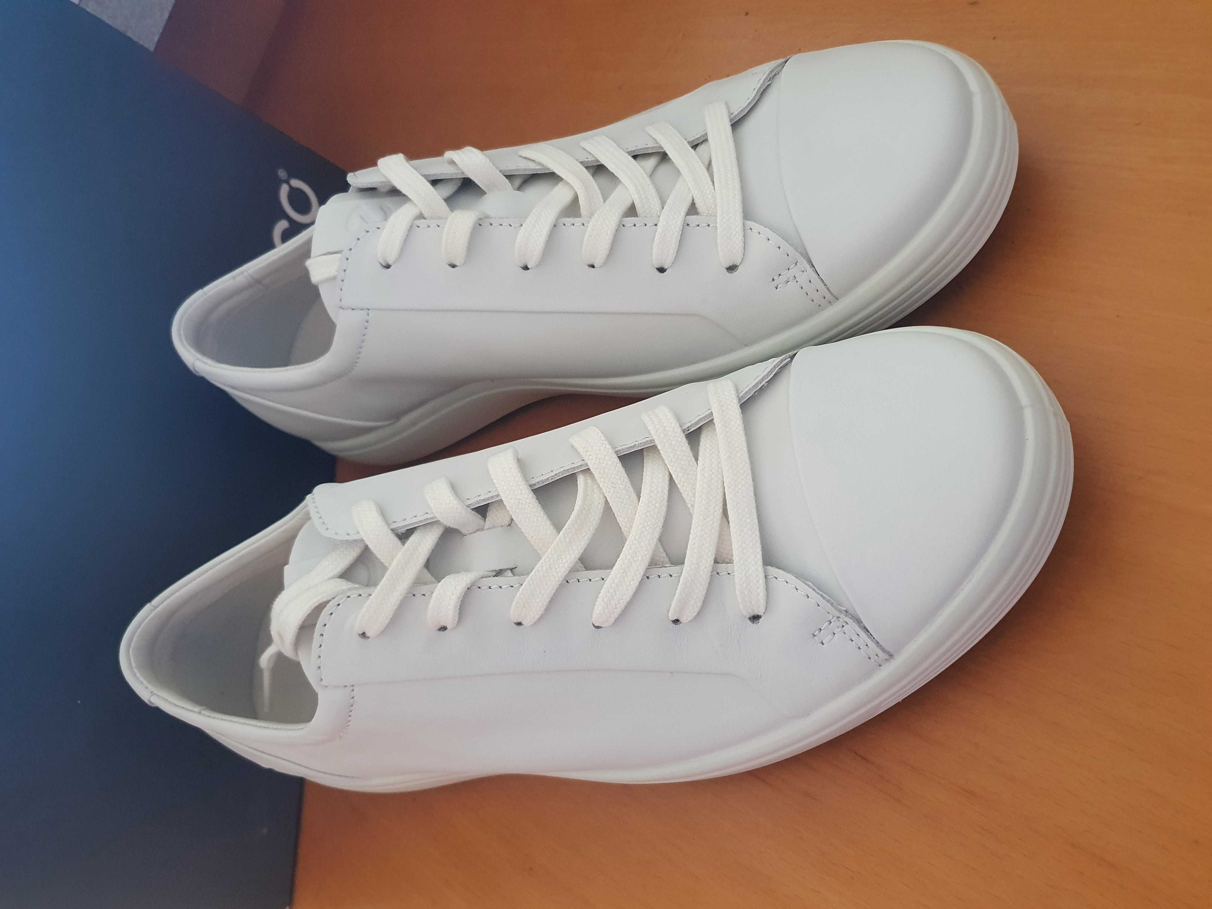 Buty Ecco Soft 7 M klasyczne skórzane białe  44 EU  28 CM