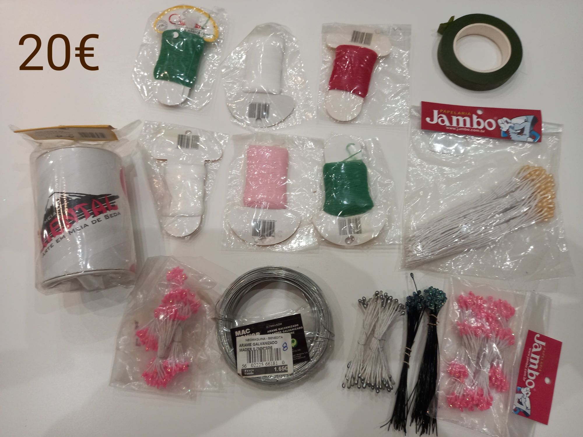 Material para artesanato em meia de seda. 
Preço nas fotos +Portes.