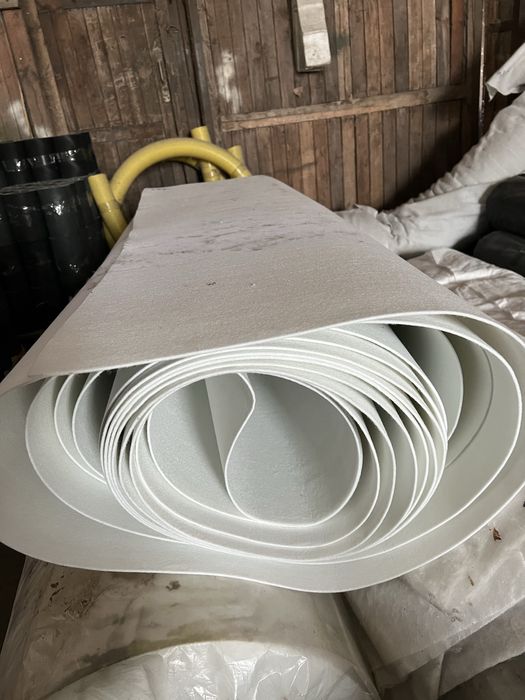 Геотекстиль голкопробивний 300г/м для укриття винограду в наявності