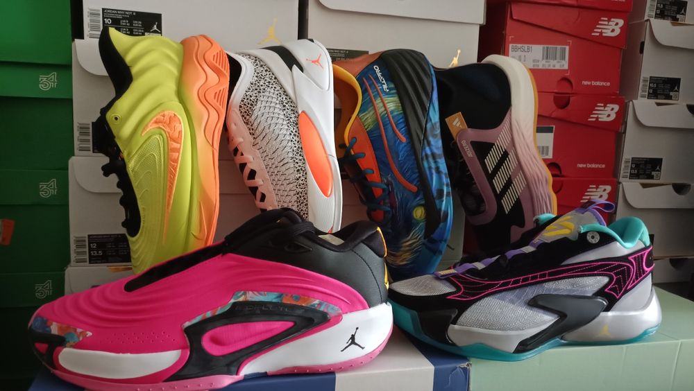 Оригінальні баскетбольні кросівки Nike Jordan Adidas Puma Curry