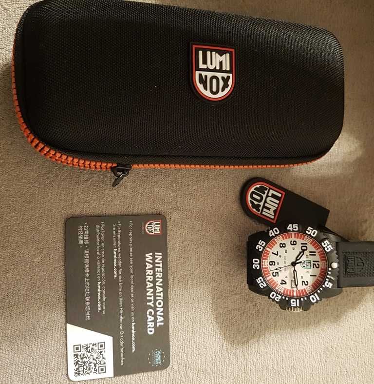 Luminox Sea Lion Carbon