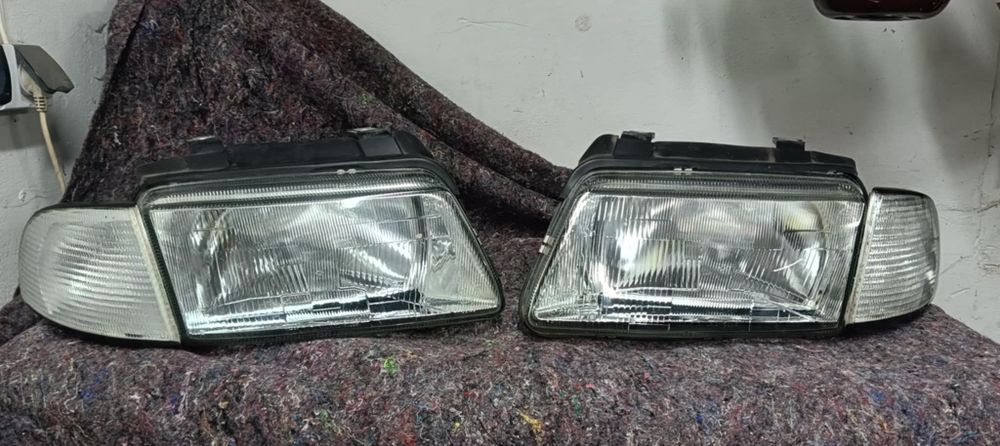 Lampy z kierunkowskazami  Audi a4