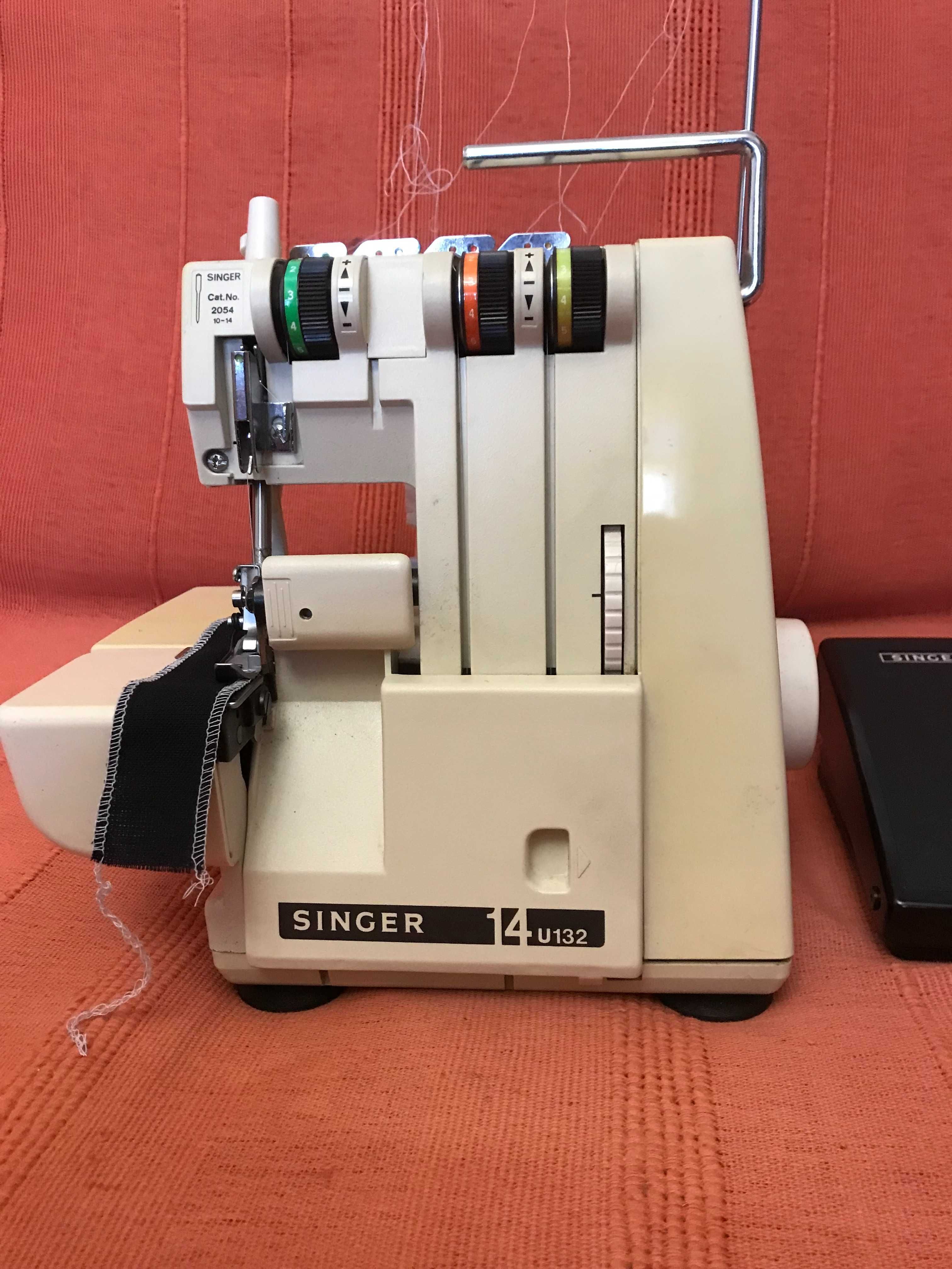 SINGER   14UA132A  оверлок 3-х ниточный