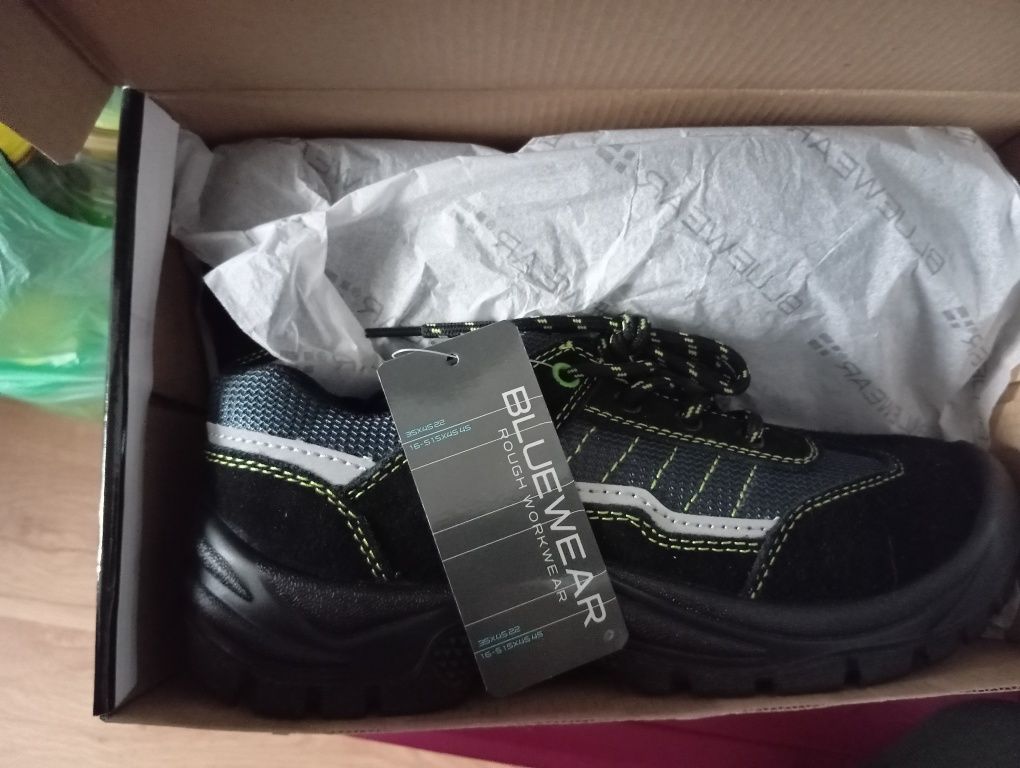 Buty robocze z blachą