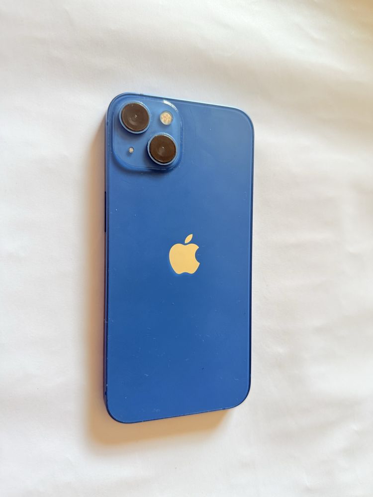 Iphone 13 em muito bom estado.