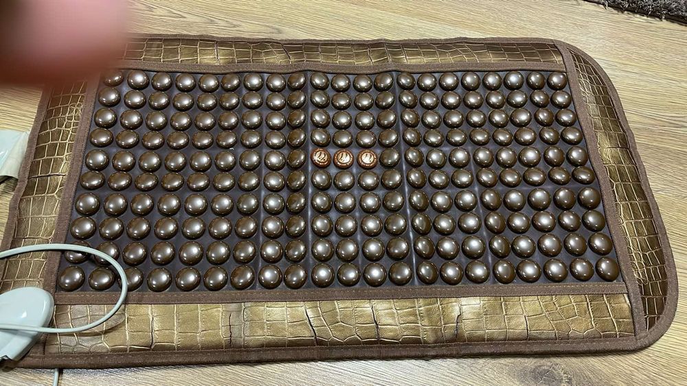 Продам тепловой  турманиевый коврик Nuga best Nm 80 80