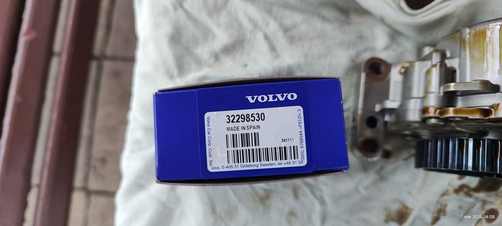 Pompa oleju volvo