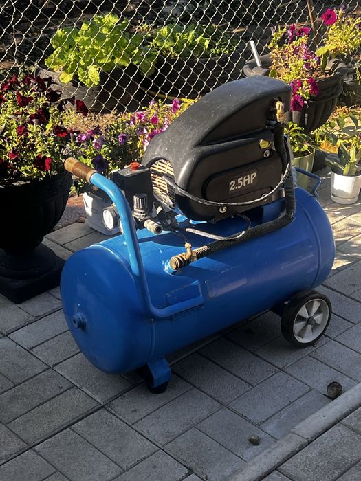 Компрессор 50л бытовой