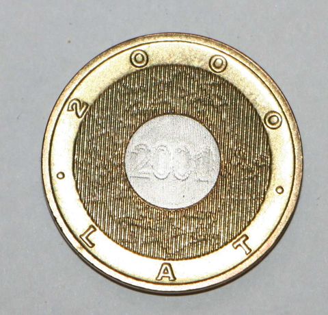 Moneta 2 złote z 2000 roku.