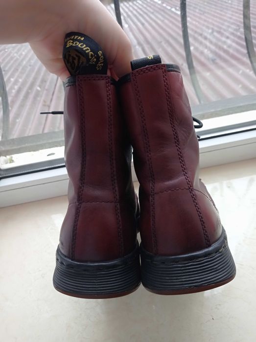 Шкіряні черевики dr martens 43 р