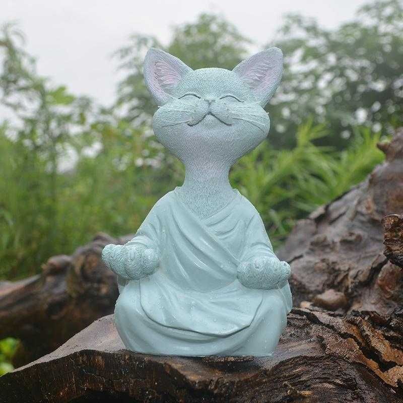 Причудливая статуэтка Будды в виде кошки / Сидящий Дзен