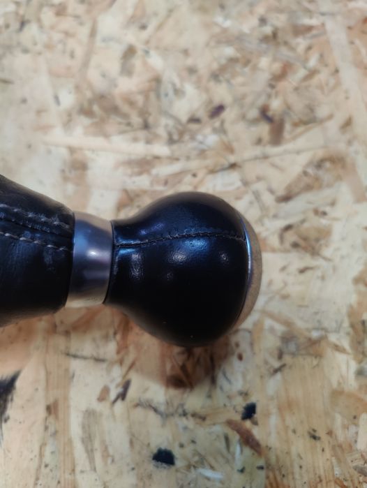 Gałka mieszek zmiany biegów Audi S3 8p manual