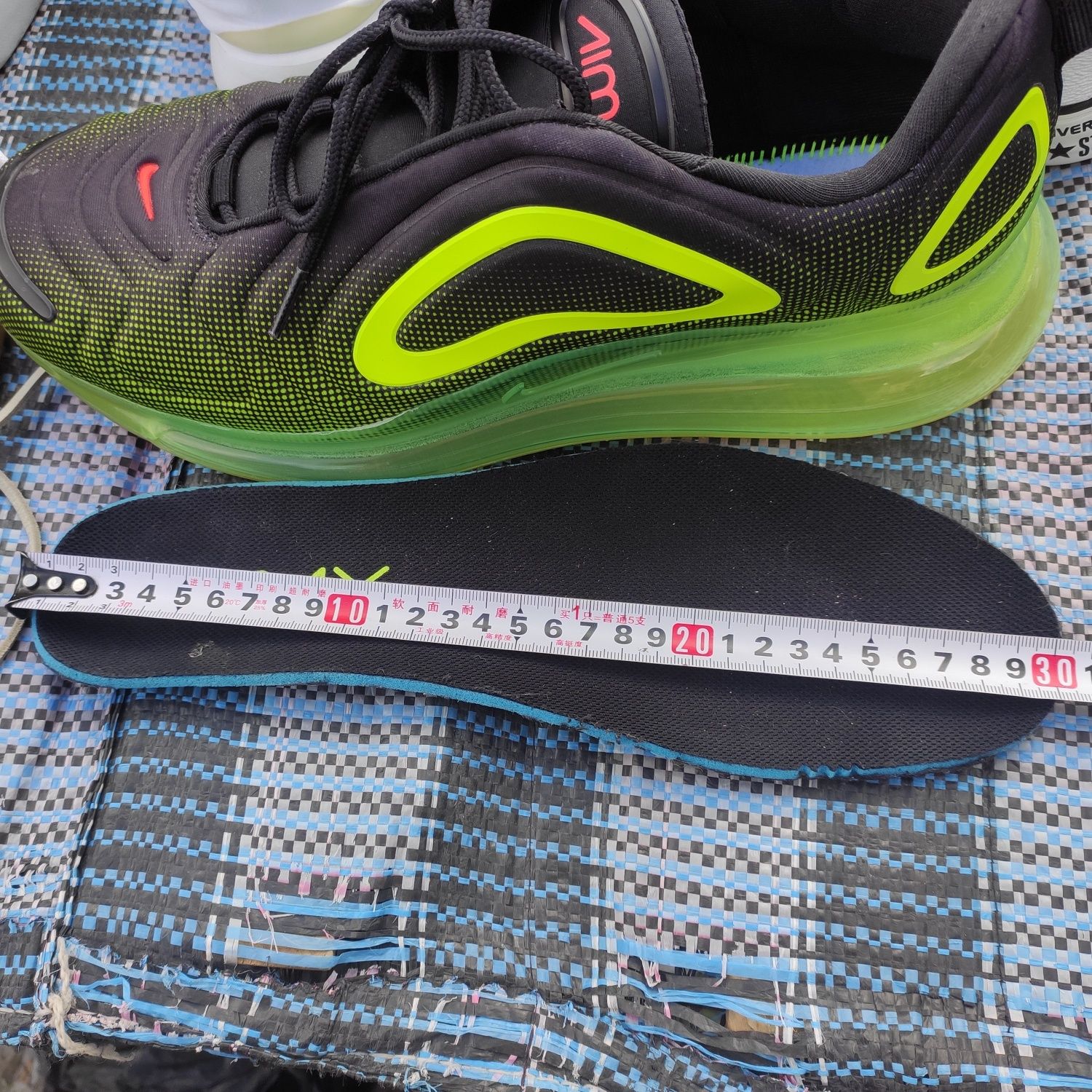 Чоловічі кросівки Nike Air Max 720 Black/Green