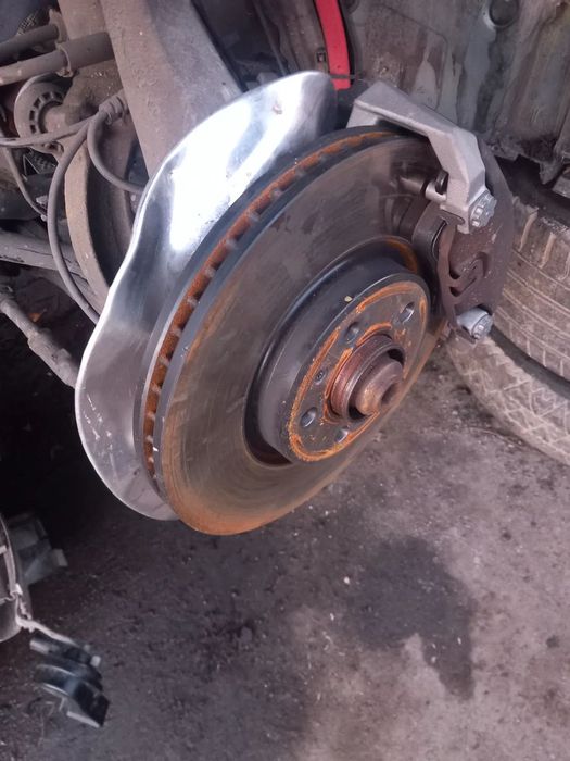 Tarcze klocki przod Audi A6 C7 Q5