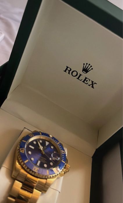Rolex submariner.