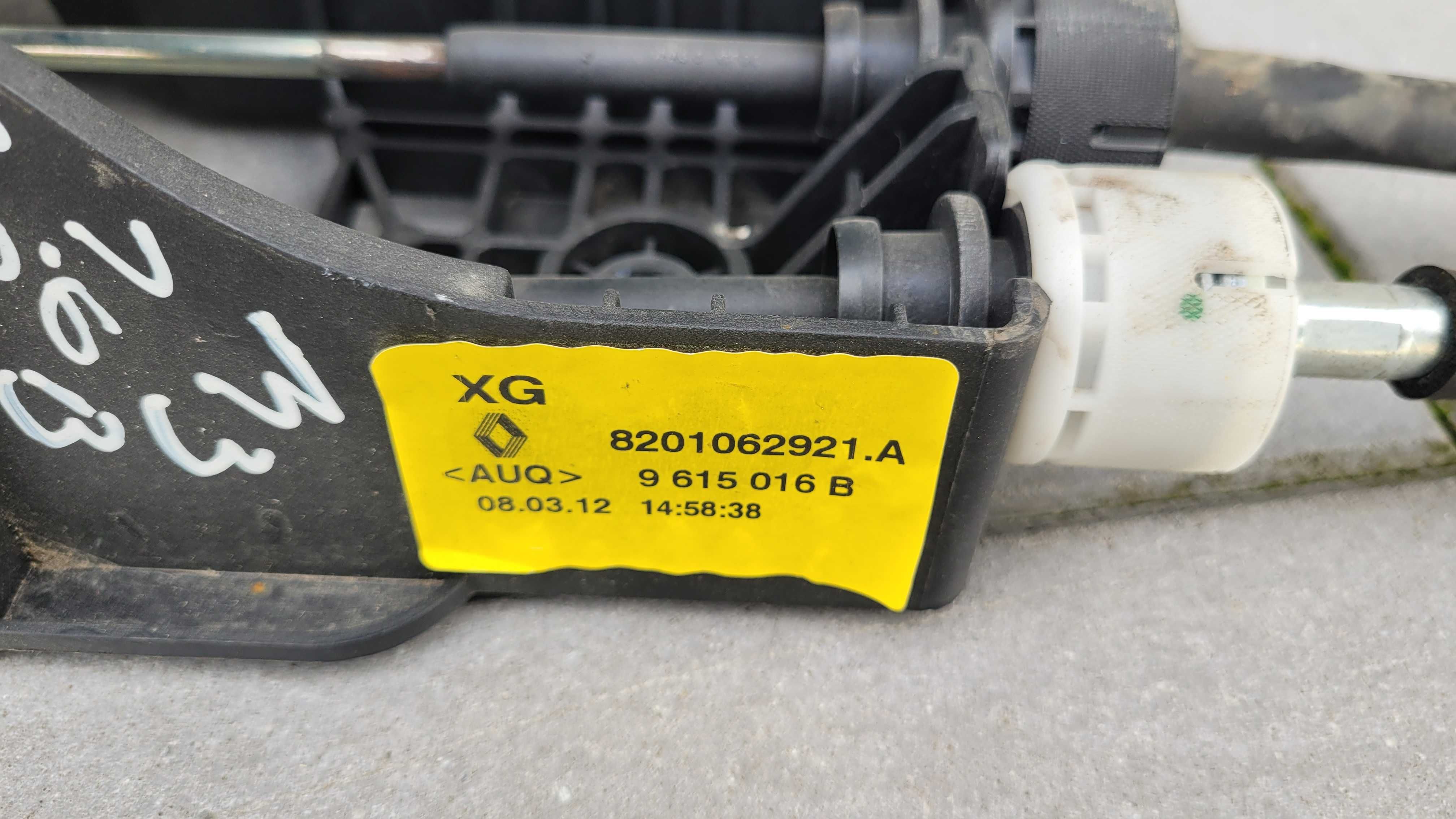Renault megane III 3 linki wybierak lewarek zmiany biegów 1.6 1.5  nr1