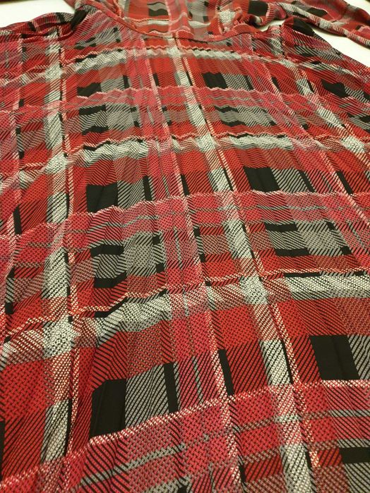 Sukienka plisowana, midi w kratkę, czerwona czarna, Reserved 38