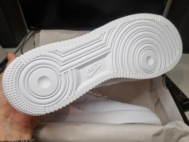 Dowód zakupu\Autentyzm*air NikeForce1Supreme Biały UnisexTrampki 38