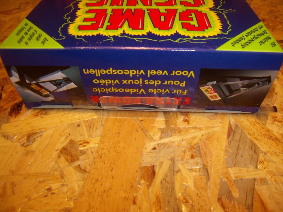 Game Genie Nintendo NES - NOVO - portes grátis