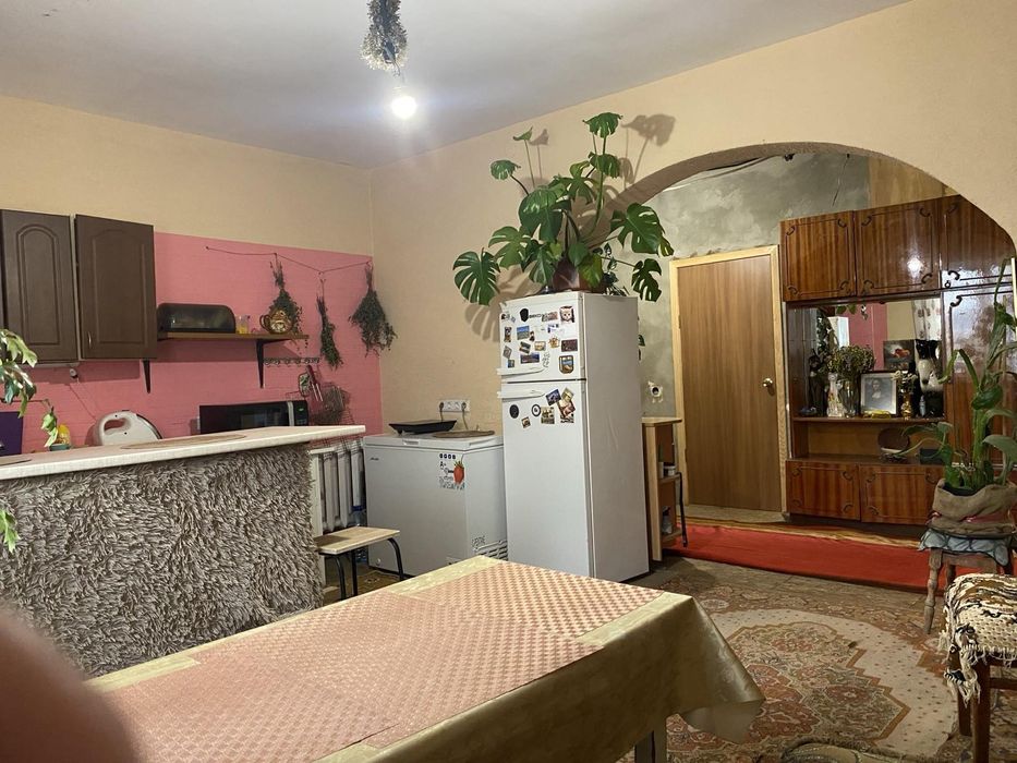 Продам будинок на Таращанському масиві