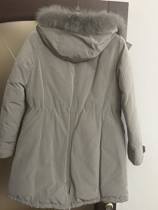 Продаю парку італійського бренду