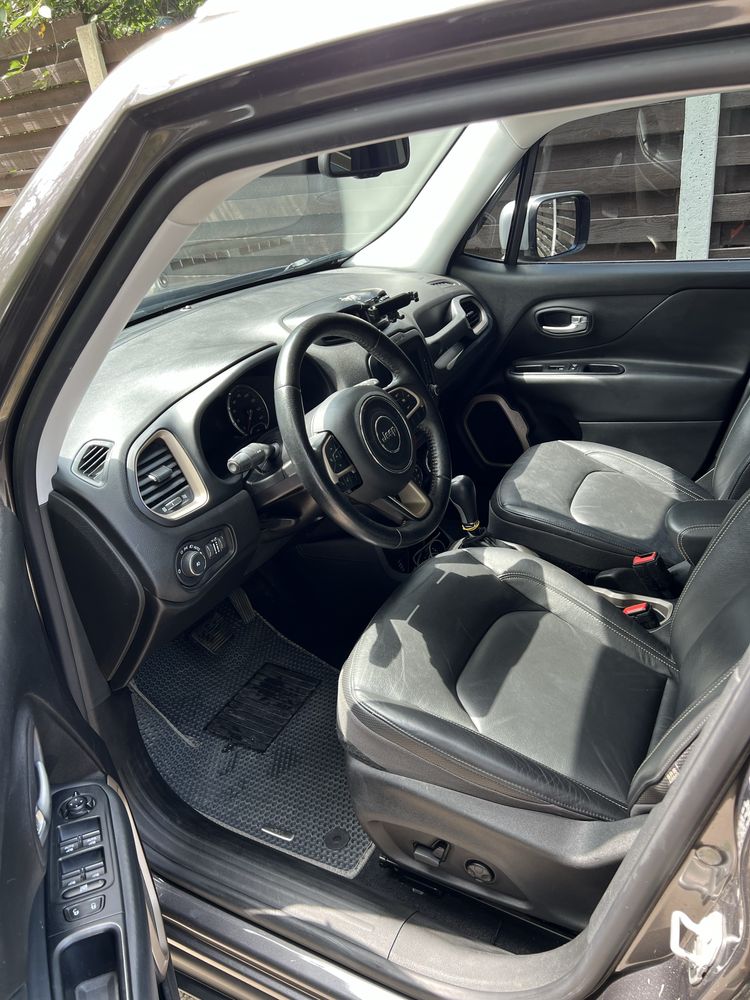 Продам Jeep renegade limited