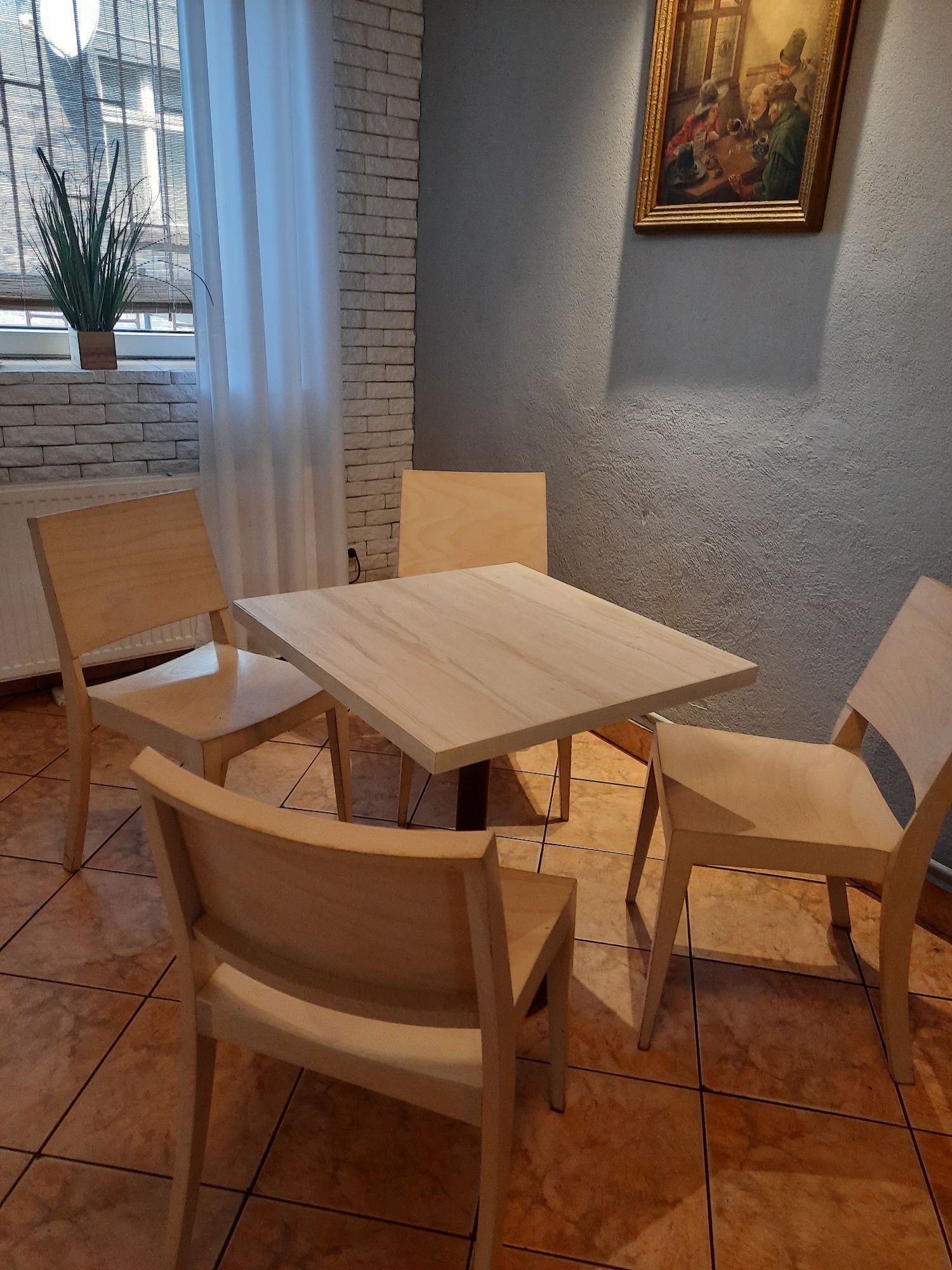 Stół + 4 krzesła drewniane