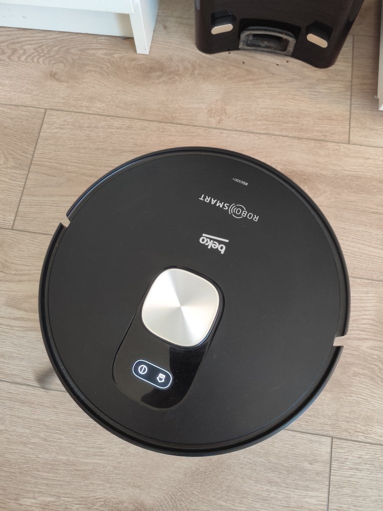 Robot sprzątający Beko z funkcją mopowania