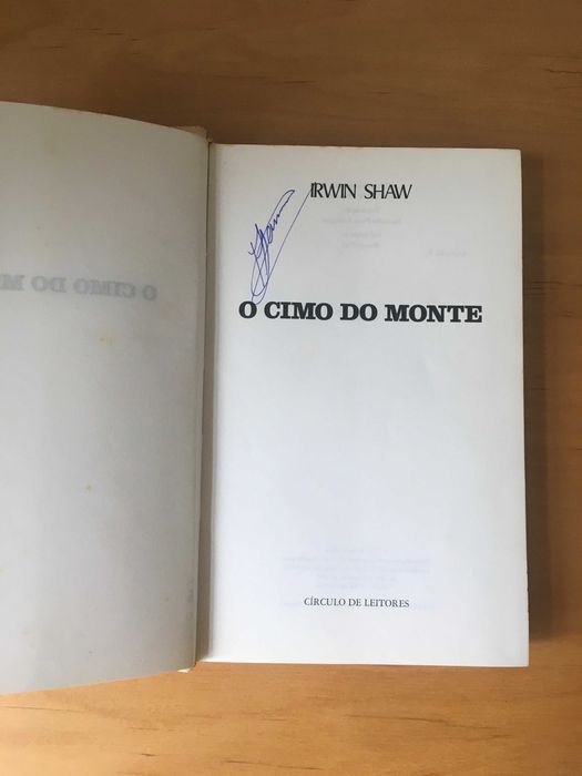 Livro O cimo do monte, de Irwin Shaw
