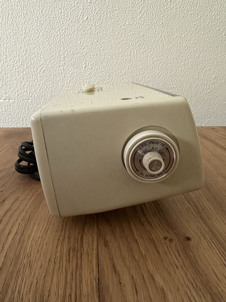 Radio Sony 8FC-100E Vintage Raro 1972