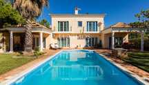 Moradia V4, com piscina, para venda, em Vila Sol, Algarve