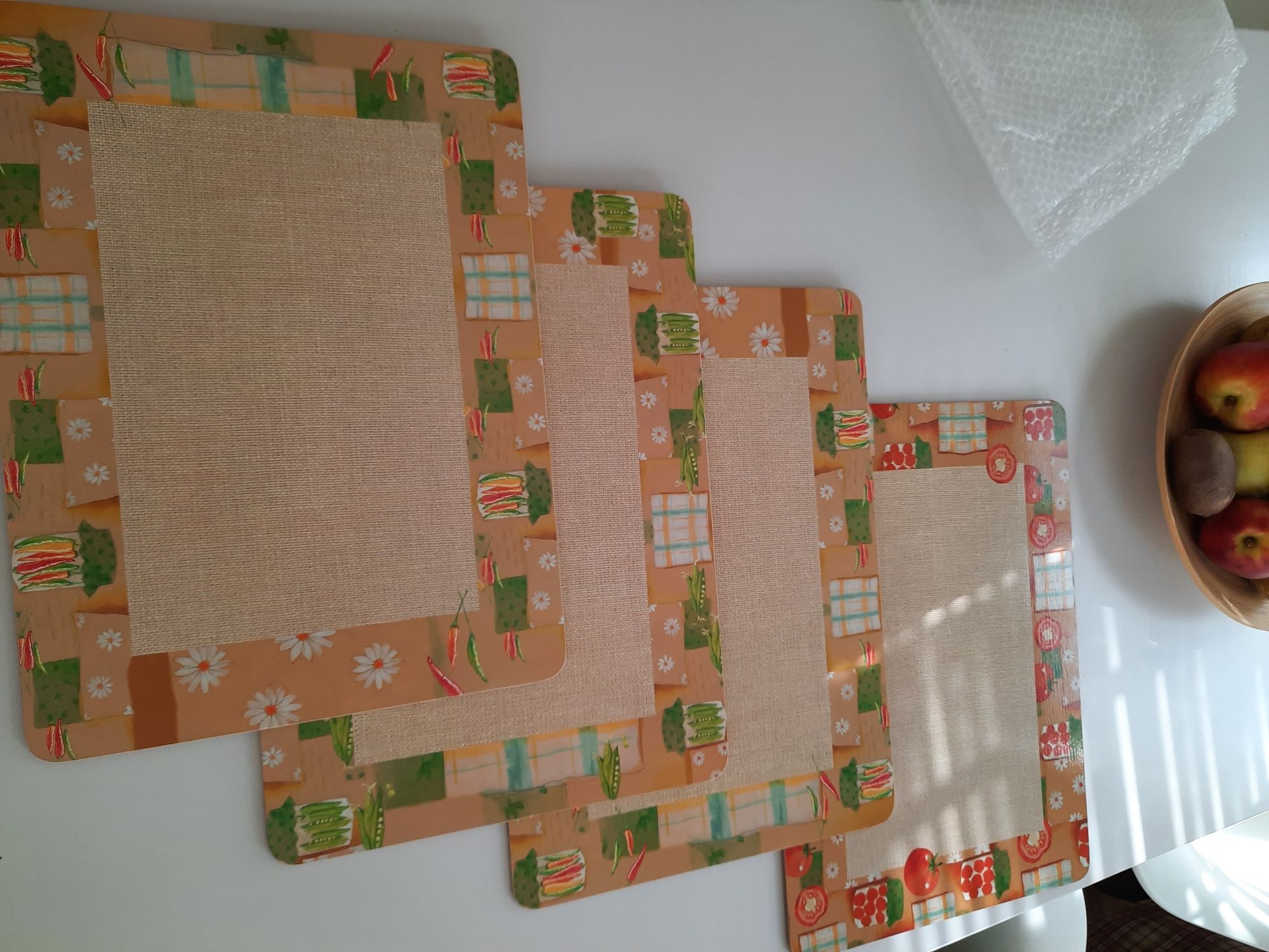 Resguardos de mesa NOVOS